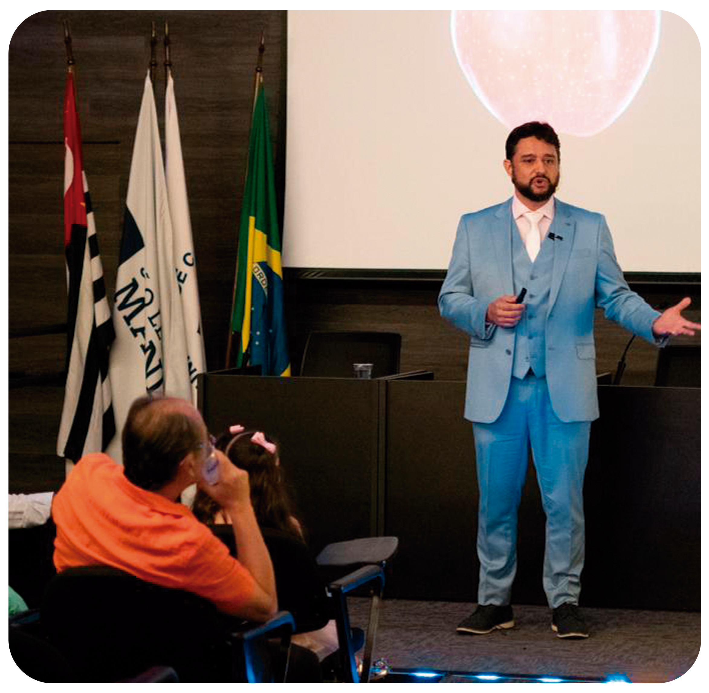 Dr Alysson Profere conferência sobre estética no maior congresso de Odontologia do mundo o “N Y Greater Dental Meeting